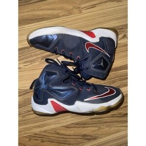 Nike LeBron 13 USA Shoes Size‎ 2Y 2 Kids Youth Boys Red White Blue